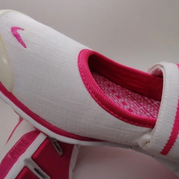 Nike NWT Mary Jane Size 6 White Sneakers Shoes - Picture 11 of 15